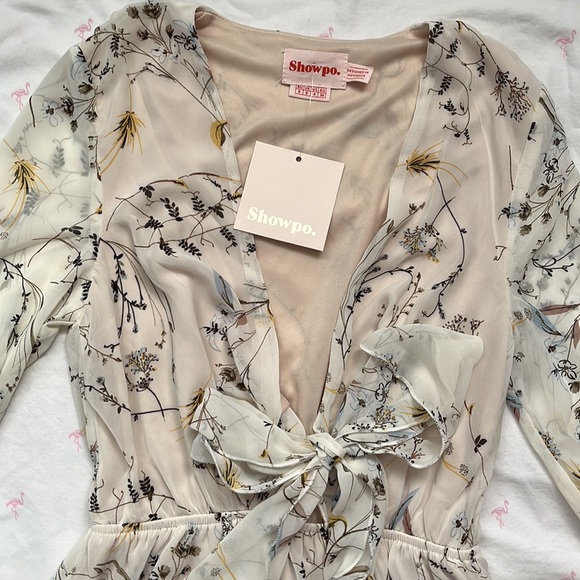 Ivory Floral Dress - Size 4 (Showpo.) - Picture 3 of 6